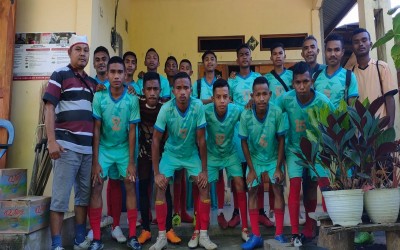 Tim Sepak Bola SMAN 6 Kota Komba Masuk 16 Besar Turnamen Amal Paroki Sok I