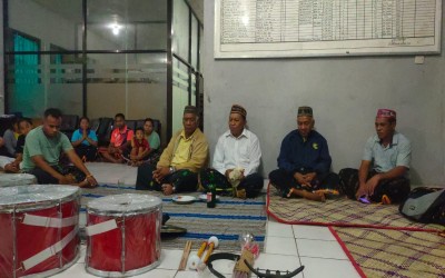 Ritual Adat dan Syukuran Drumband Baru SMAN 6 Kota Komba